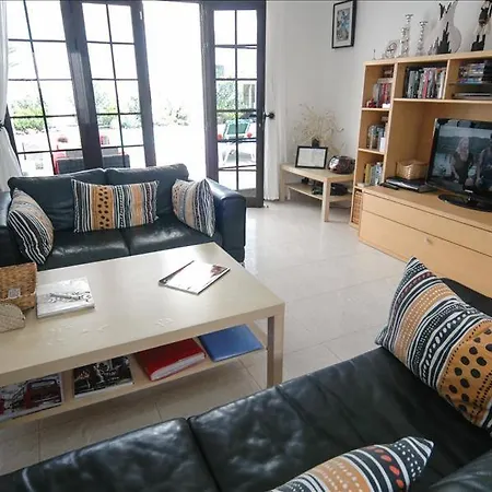 In Playa Blanca Sleeps 4 Includes Swimming Pool And Wifi Playa Blanca (Lanzarote)